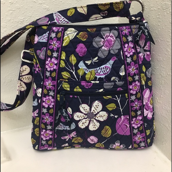 Vera Bradley Handbags - Vera Bradley Crossbody Purse